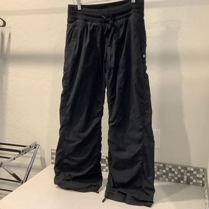 Lululemon Studio Pant size 8 reg 31”inseam. Lined
